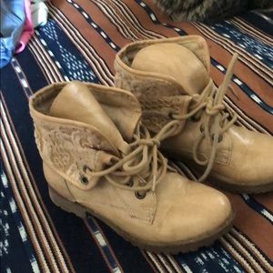 Little girl fashion boots